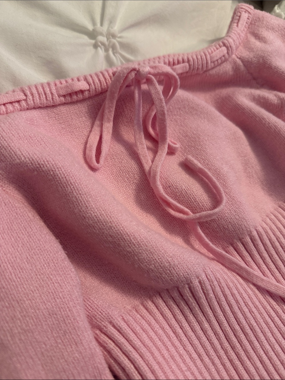 Off-Shoulder Boat Neck Pink Cropped Knit Sweater - Picture 2 of 4